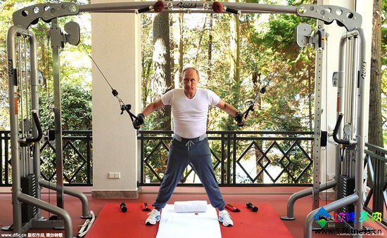 �վ�չʾʮ�ּܼ���