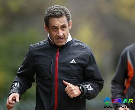 萨科奇“跑出新世界”