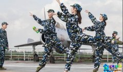 �Ϻ�������ѵ��ĸ�װ��ı� ��һ������������