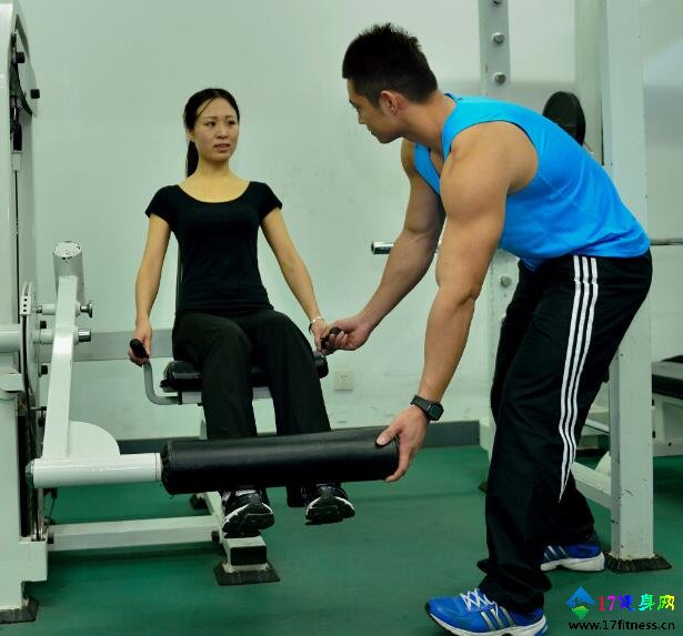 ˽�˽�������7���ٳ� ���������Ԫ