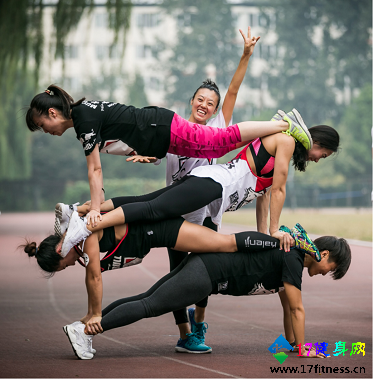 ����ţ����ѧԺ����ˢ��  ǧ��רҵ����ͬ���۽�