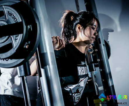 ��ţ���ֽ���Ȧ  ʵ������������Ѫ����֮��