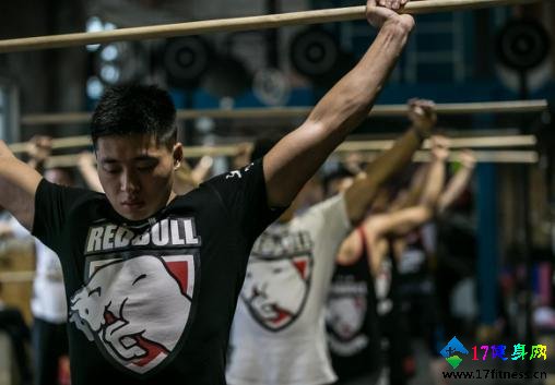 ʵ�����������³���