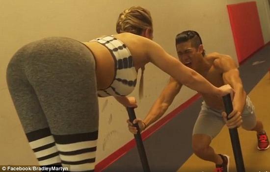 �����������ļ��޶�����Ƶ�贫����