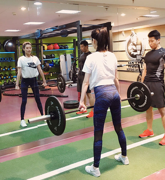 �����ɶ�ʾ����ά�ܺ�����������