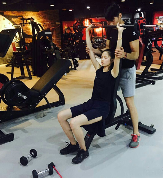 �����ɶ�ʾ����ά�ܺ�����������